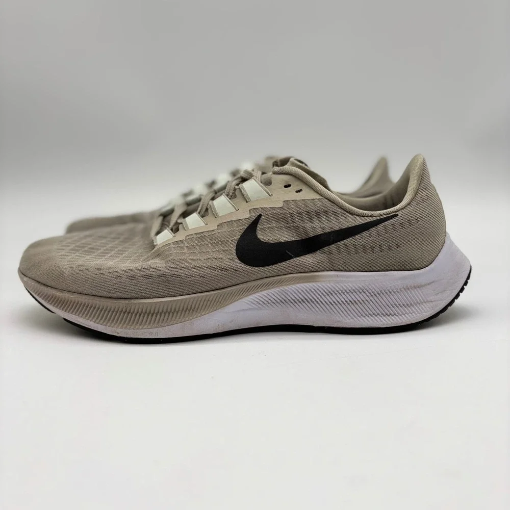 Nike Air Zoom Pegasus 37 Mens 10.5 Tan‎ Beige Running Shoes BQ9646-200